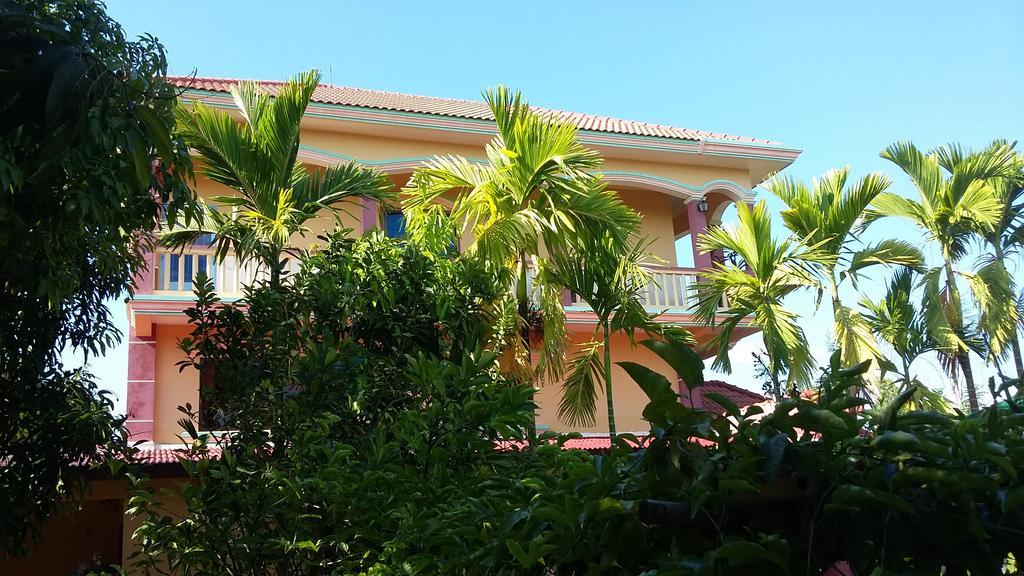 Homestay Villa Dani Сиемрип Экстерьер фото